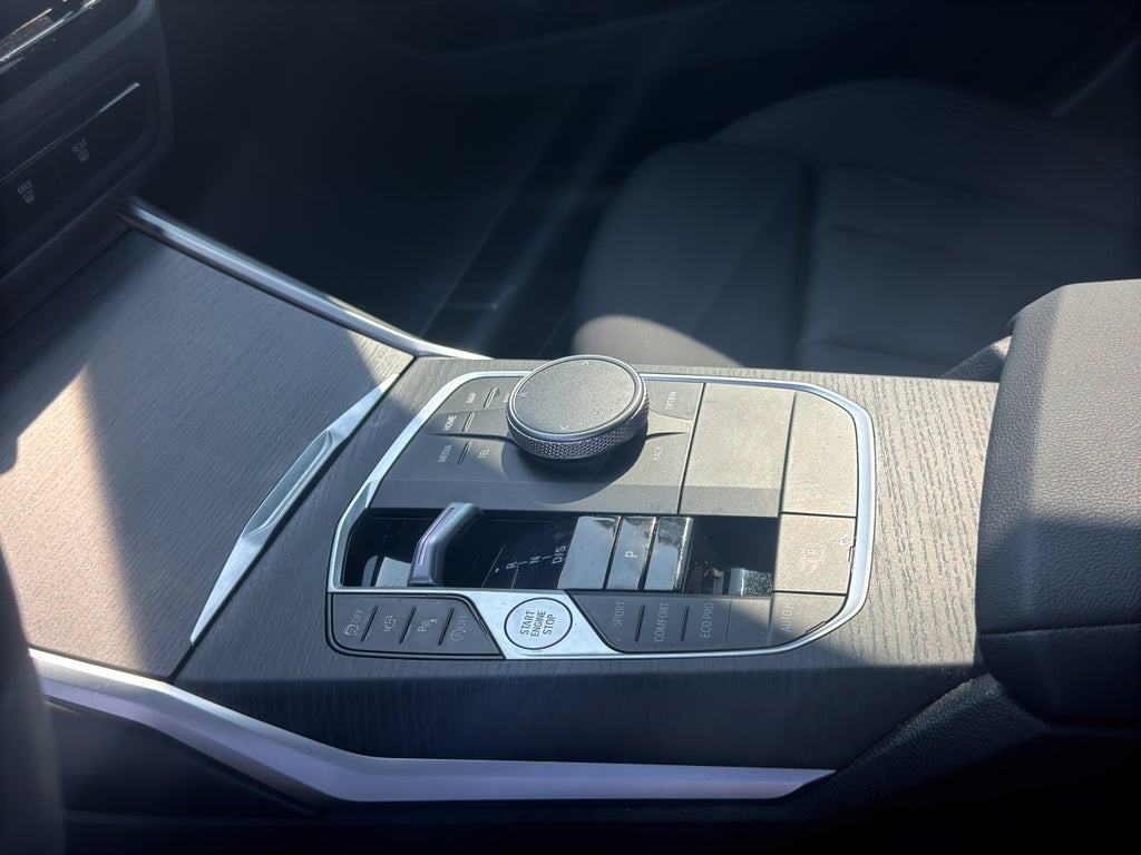 2025 BMW 3 series 330i xDrive