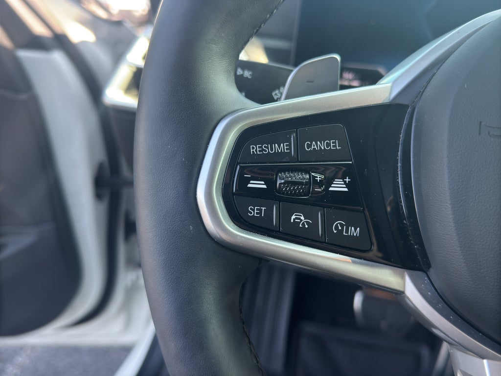 2025 BMW 3 series 330i xDrive