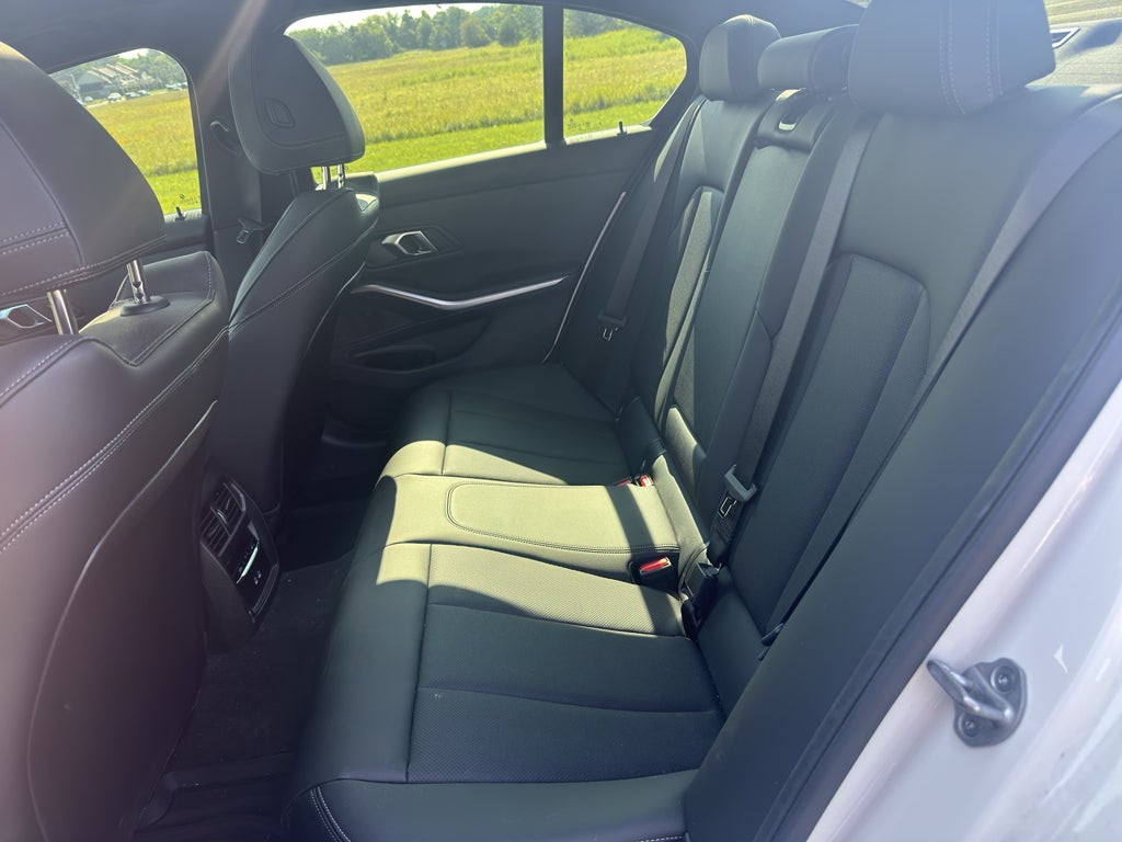 2025 BMW 3 series 330i xDrive