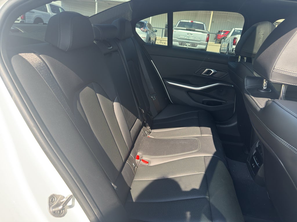 2025 BMW 3 series 330i xDrive
