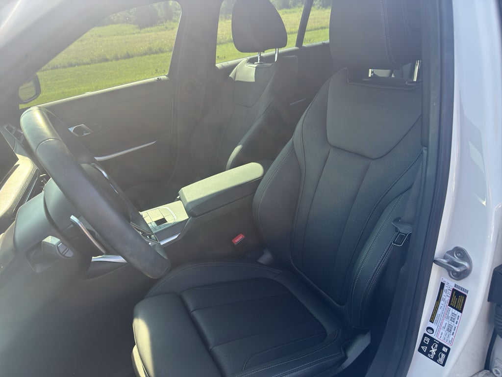 2025 BMW 3 series 330i xDrive
