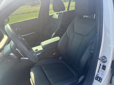 2025 BMW 3 series 330i xDrive