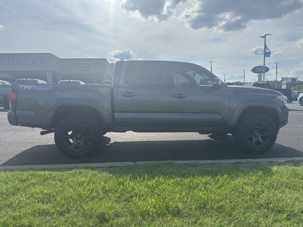 2018 Toyota Tacoma TRD Sport