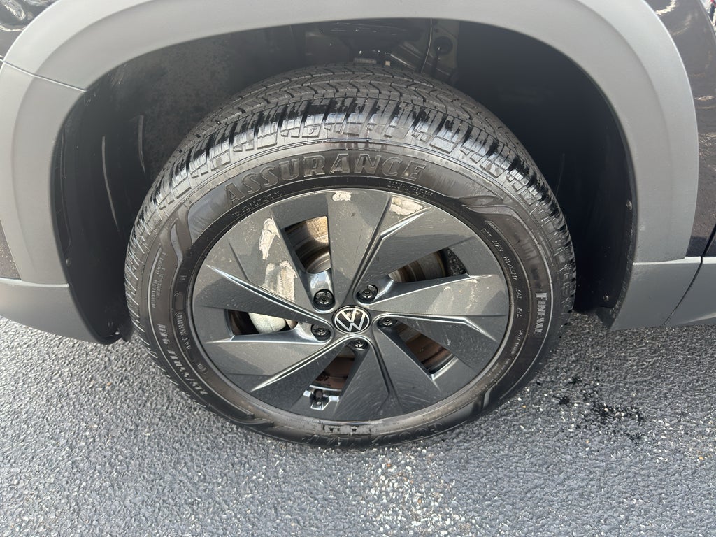 2025 Volkswagen Taos S