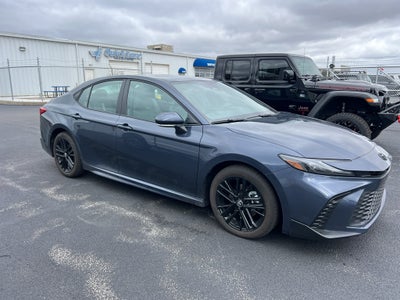 2026 Toyota Camry Hybrid SE