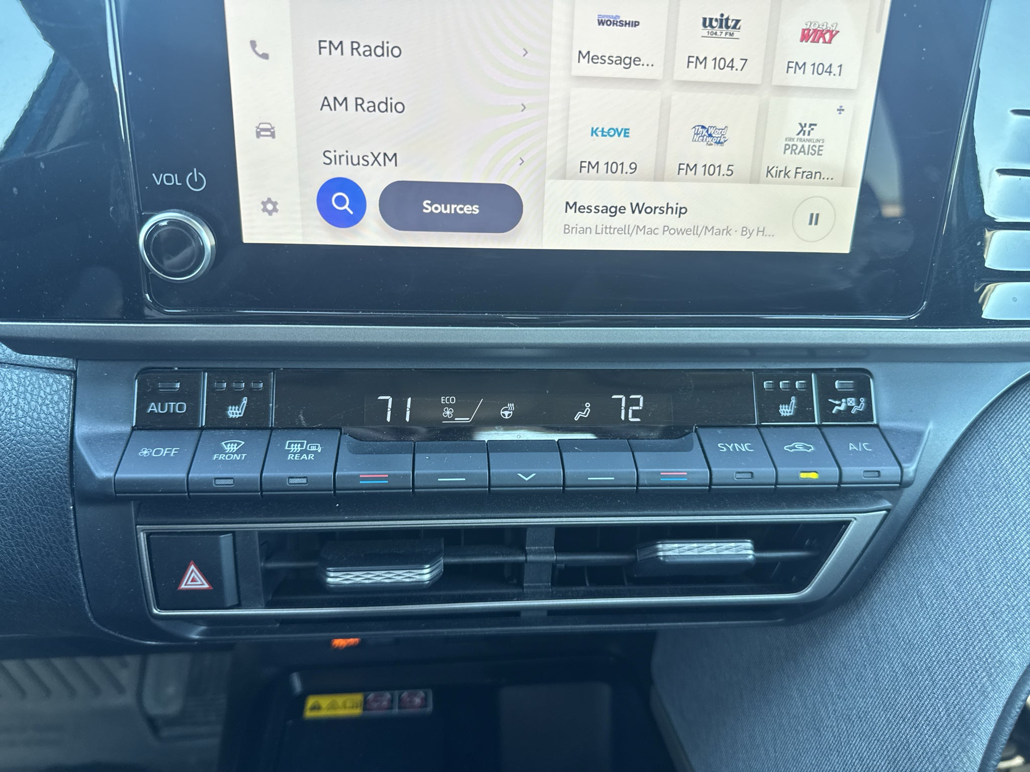 2026 Toyota Camry Hybrid LE