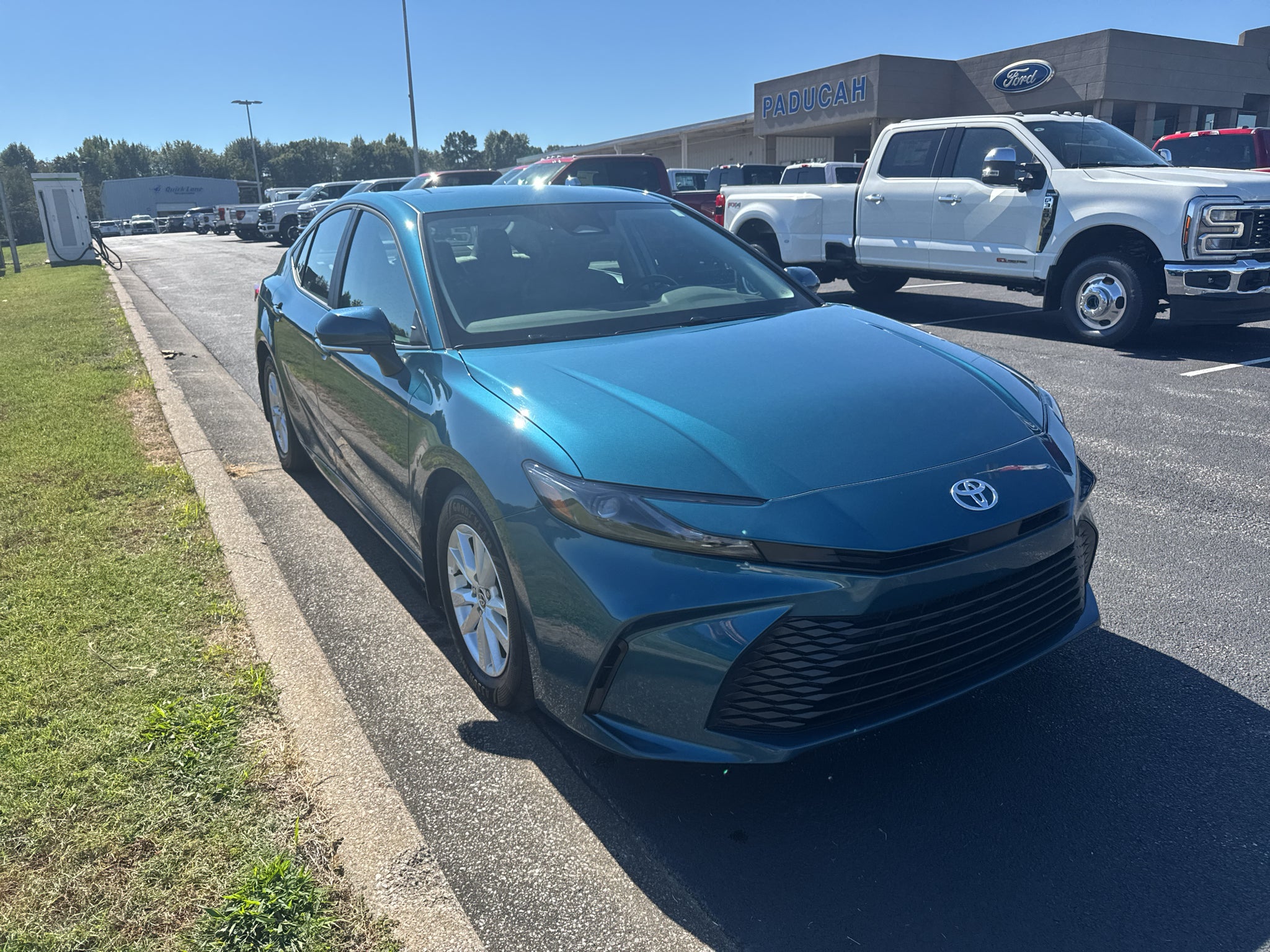 2026 Toyota Camry Hybrid LE