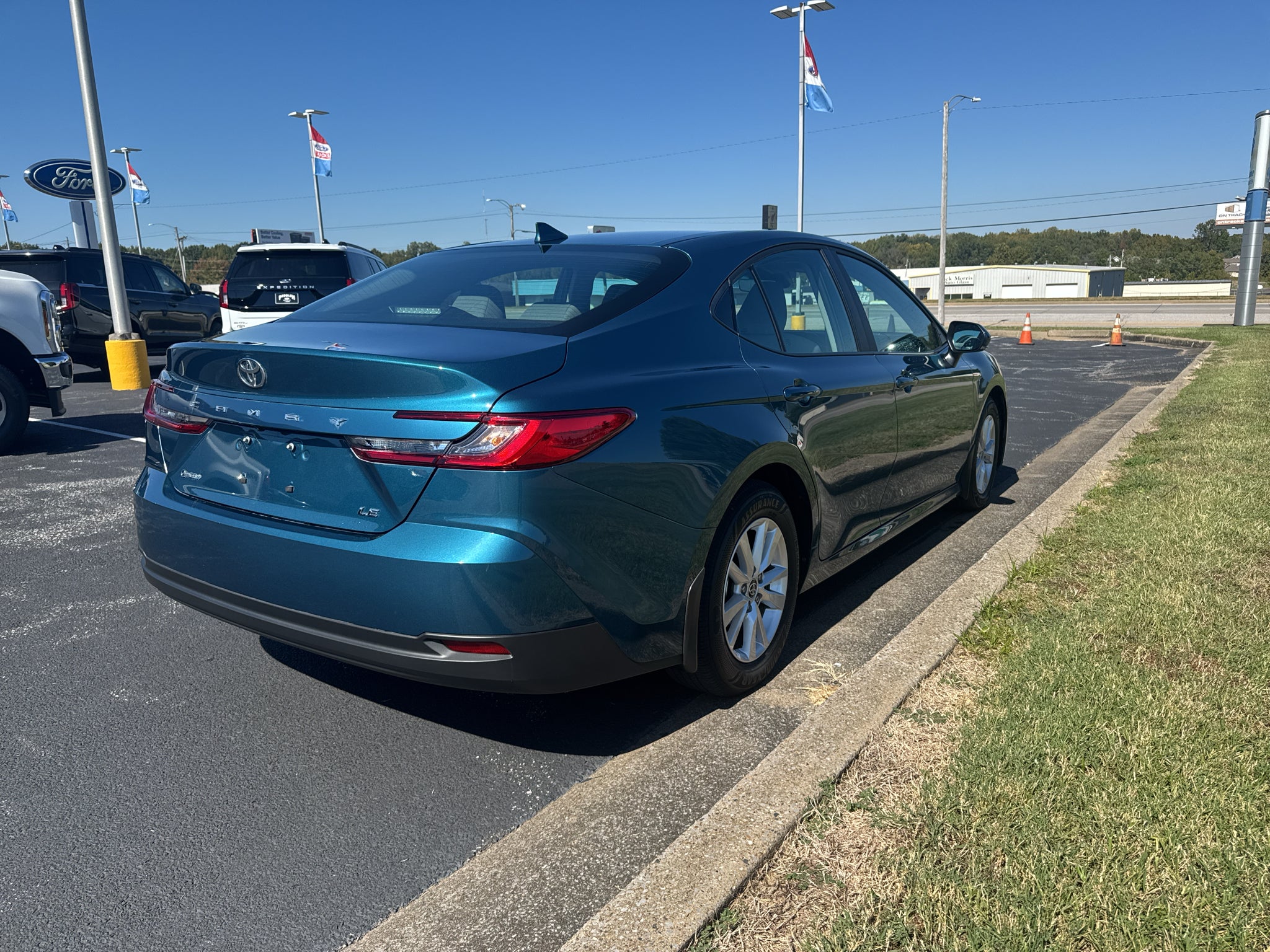 2026 Toyota Camry Hybrid LE