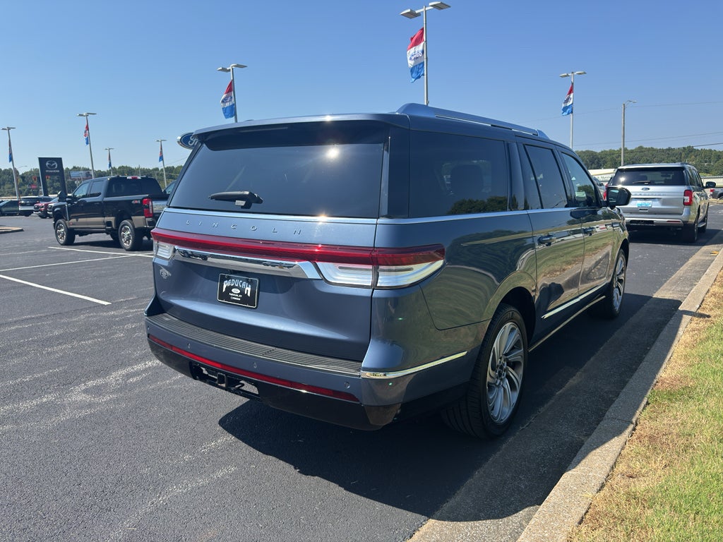 2022 Lincoln Navigator L Reserve