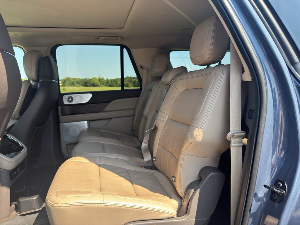 2022 Lincoln Navigator L Reserve