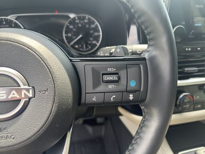 2024 Nissan Pathfinder SL