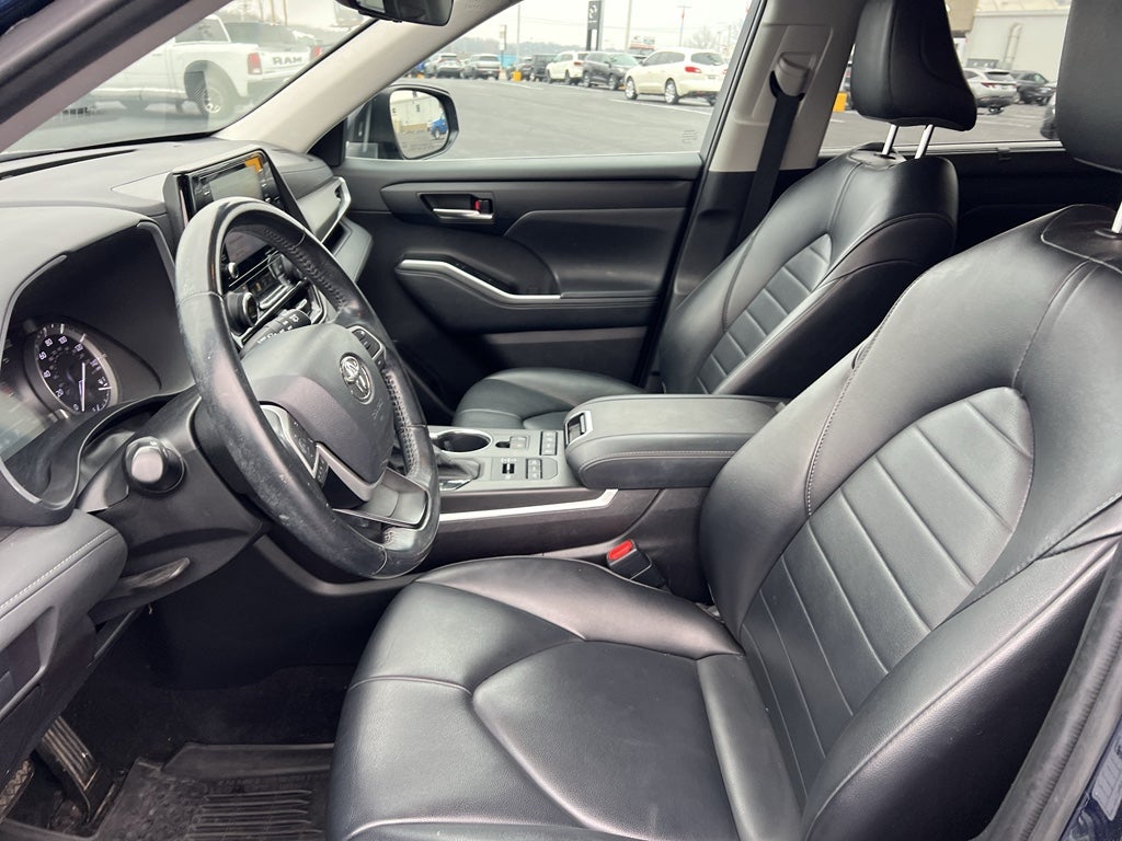 2022 Toyota Highlander XLE