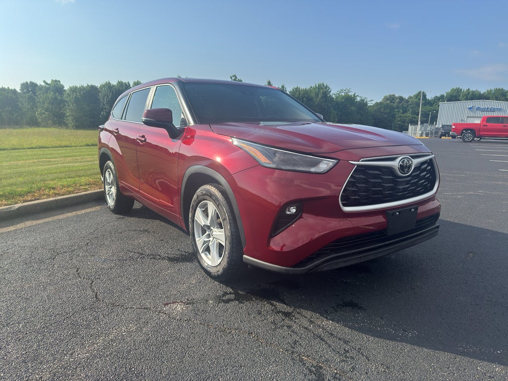2024 Toyota Highlander LE