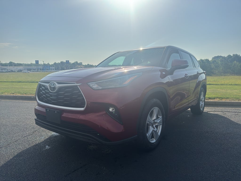 2024 Toyota Highlander LE