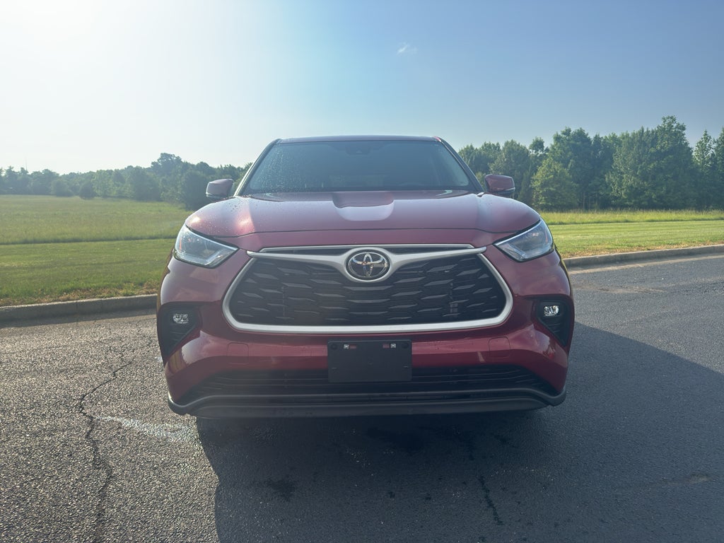 2024 Toyota Highlander LE