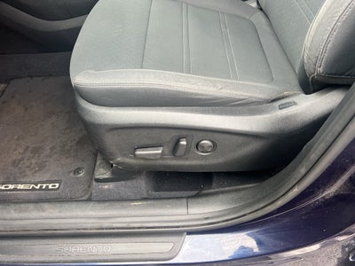 2020 Kia Sorento S V6