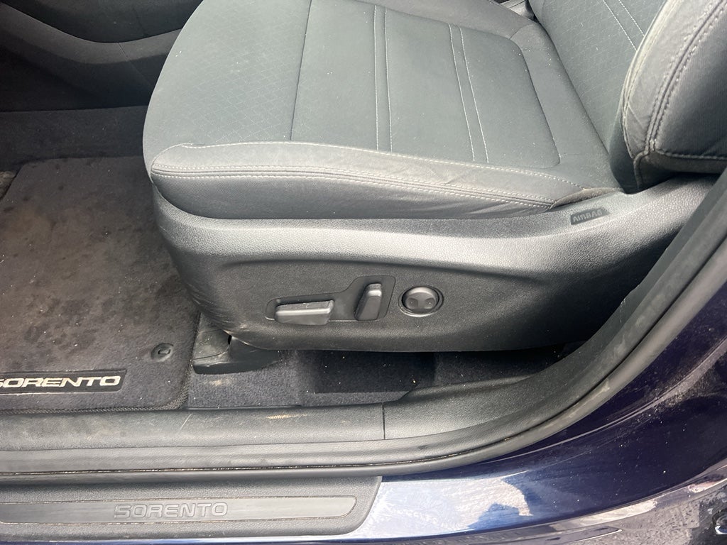 2020 Kia Sorento S V6