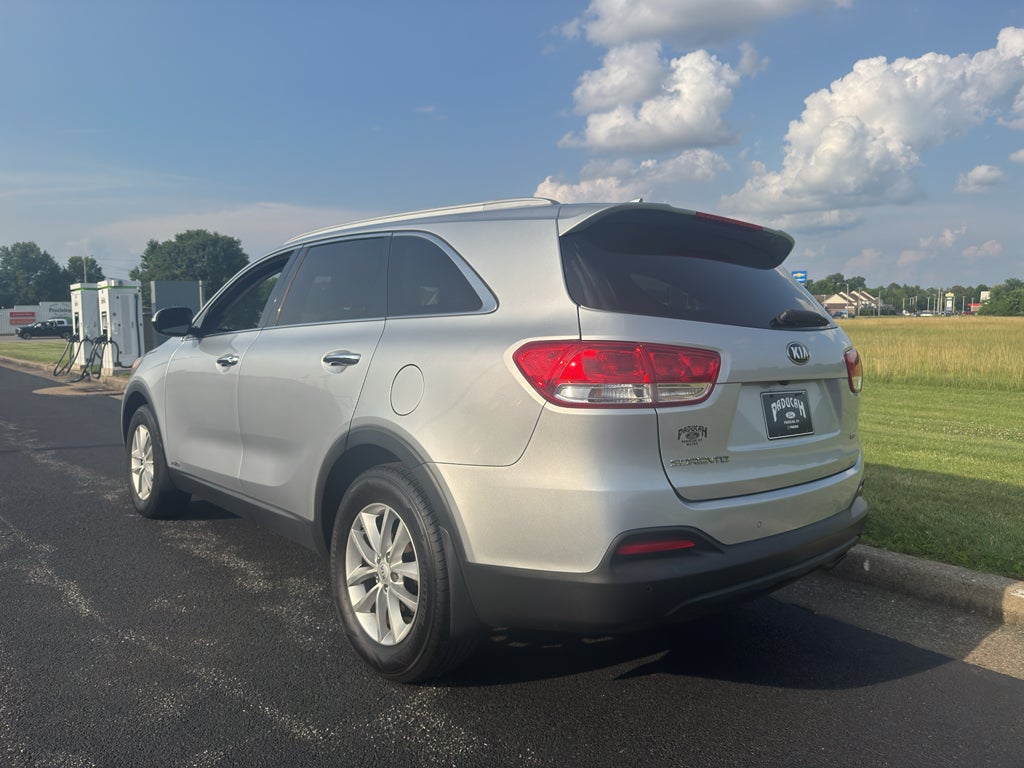 2017 Kia Sorento LX