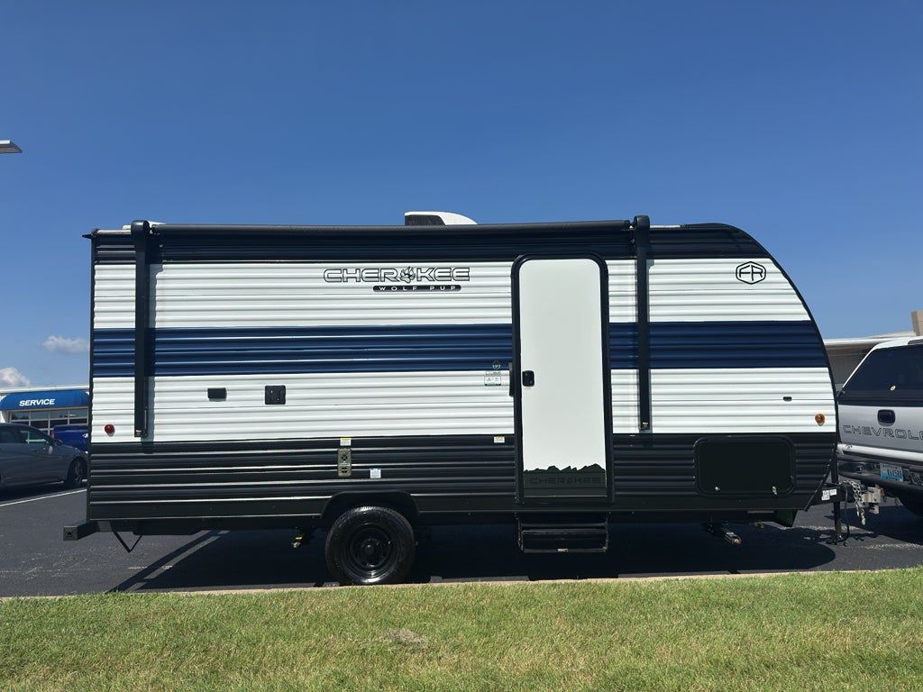 2025 FORREST RIVER CHEROKEE Base