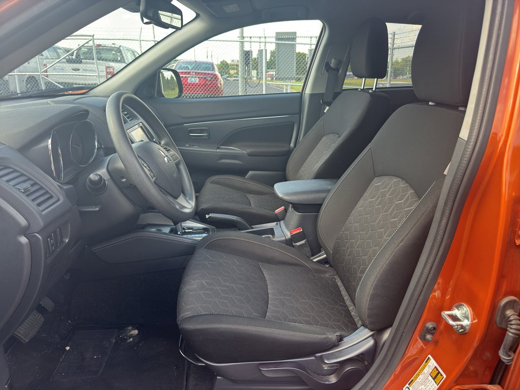 2024 Mitsubishi Outlander Sport ES