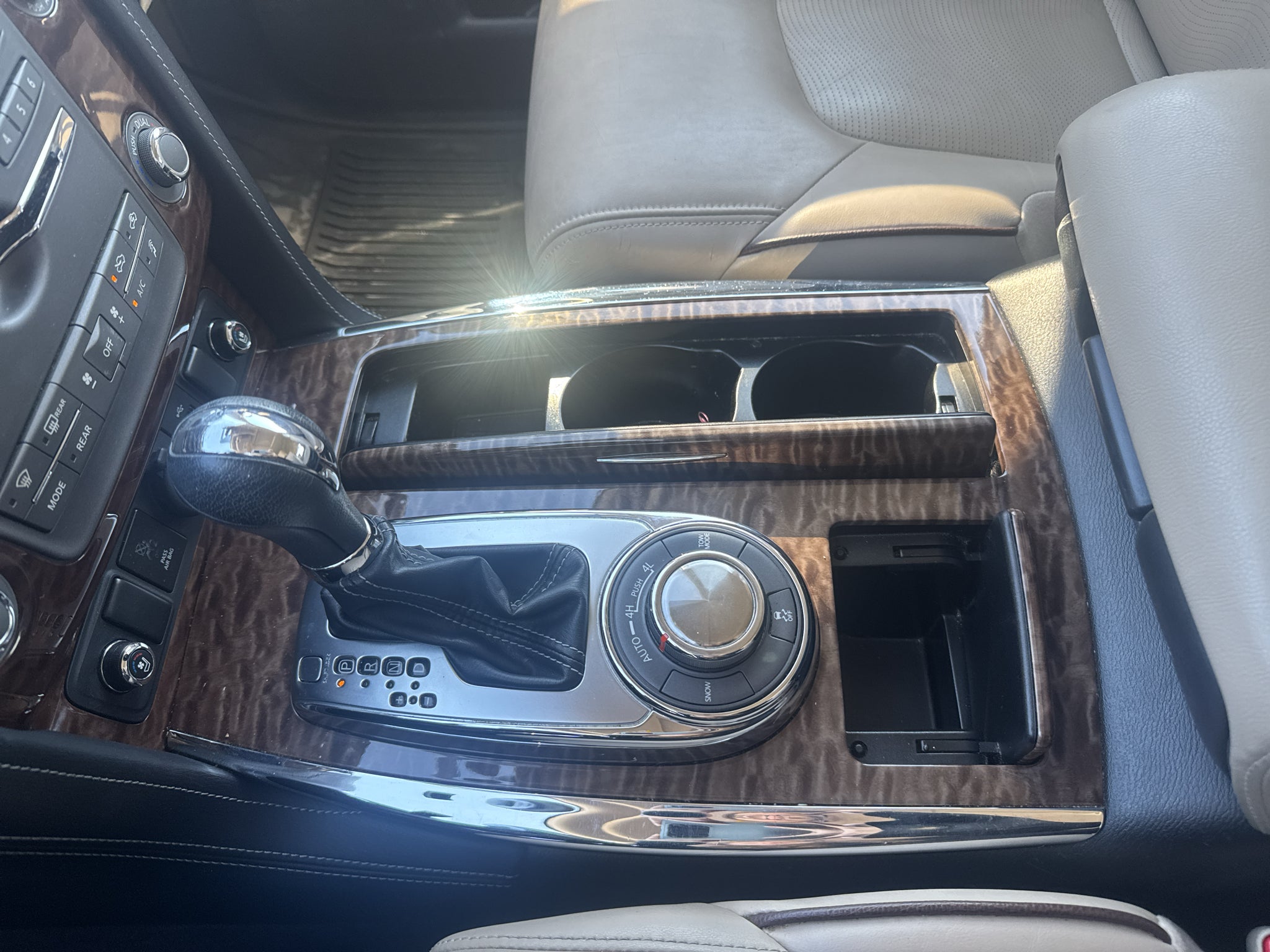 2019 Nissan Armada Platinum