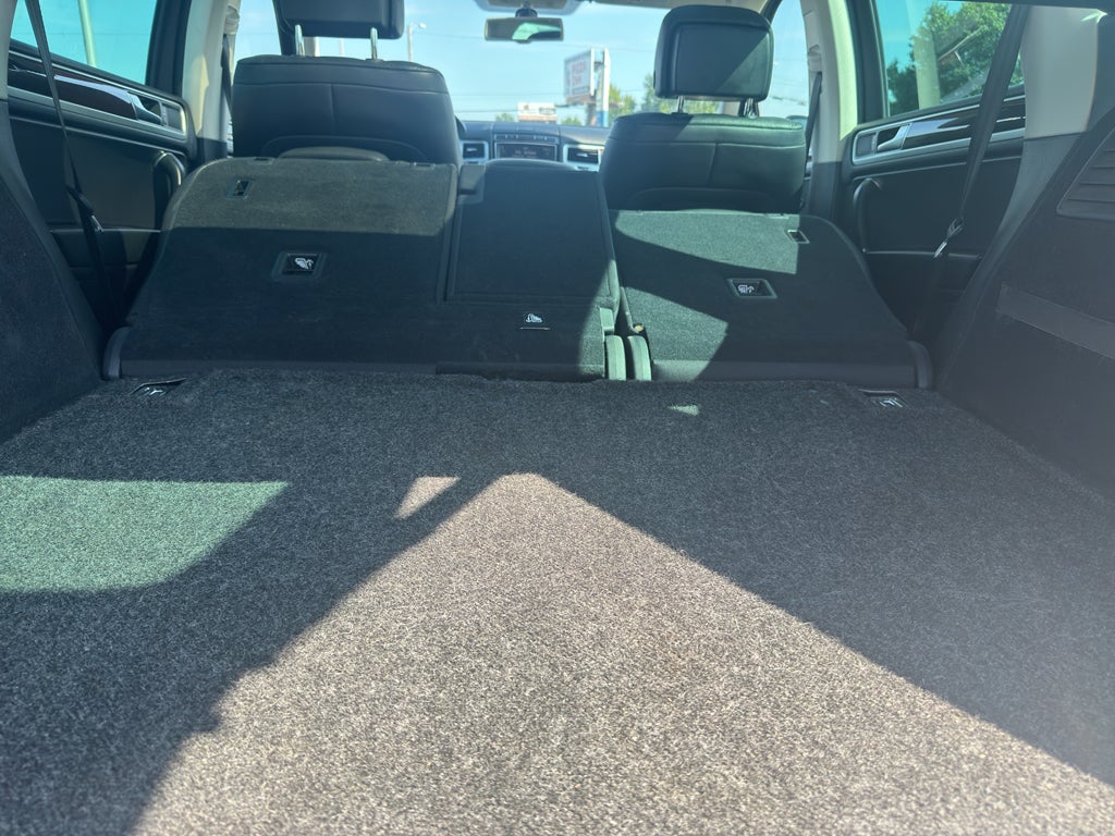 2015 Volkswagen Touareg Lux