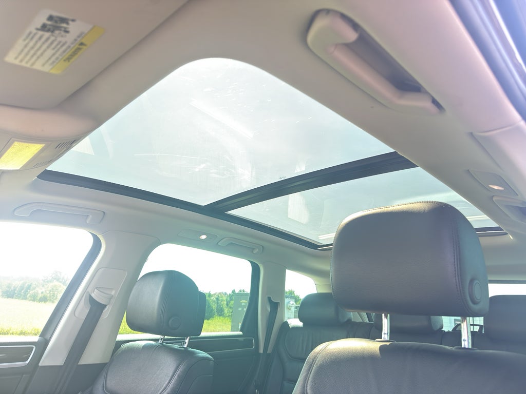 2015 Volkswagen Touareg Lux
