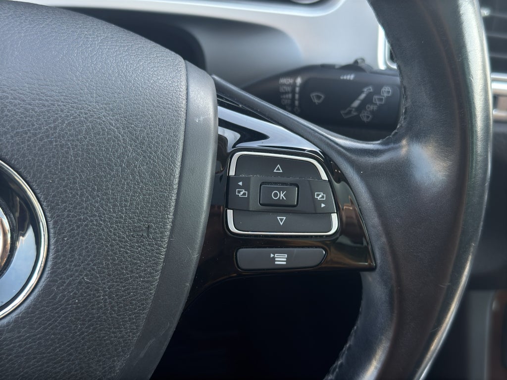 2015 Volkswagen Touareg Lux