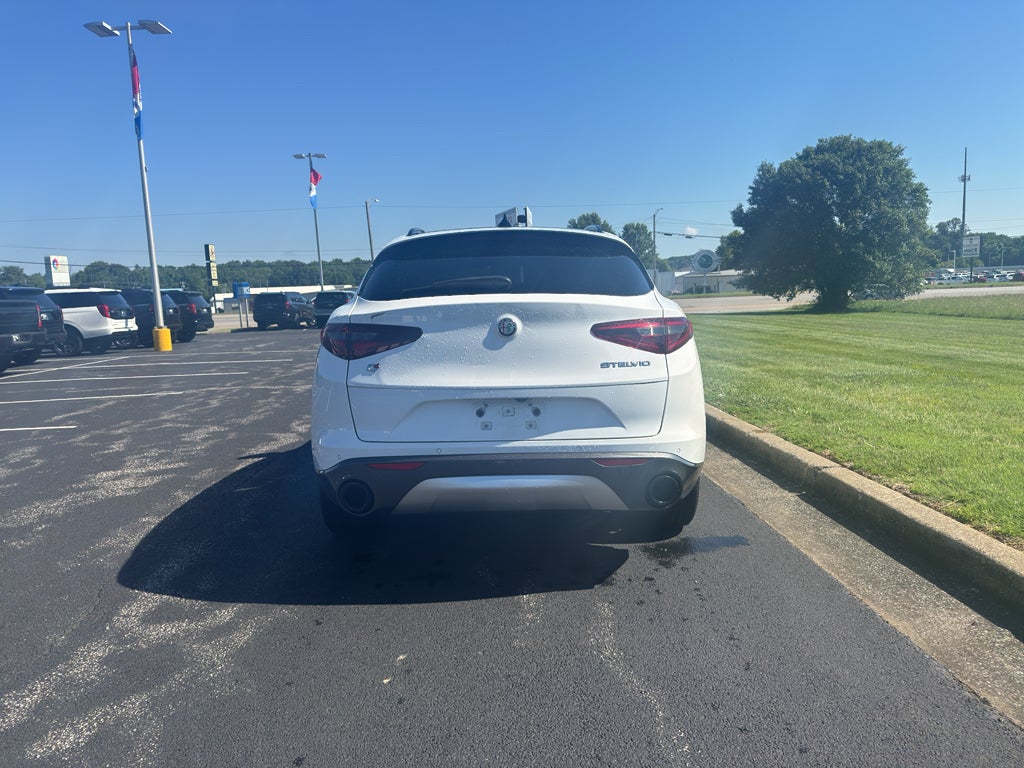2022 Alfa Romeo Stelvio Ti