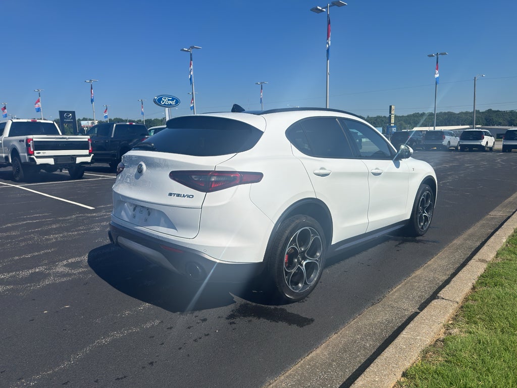 2022 Alfa Romeo Stelvio Ti
