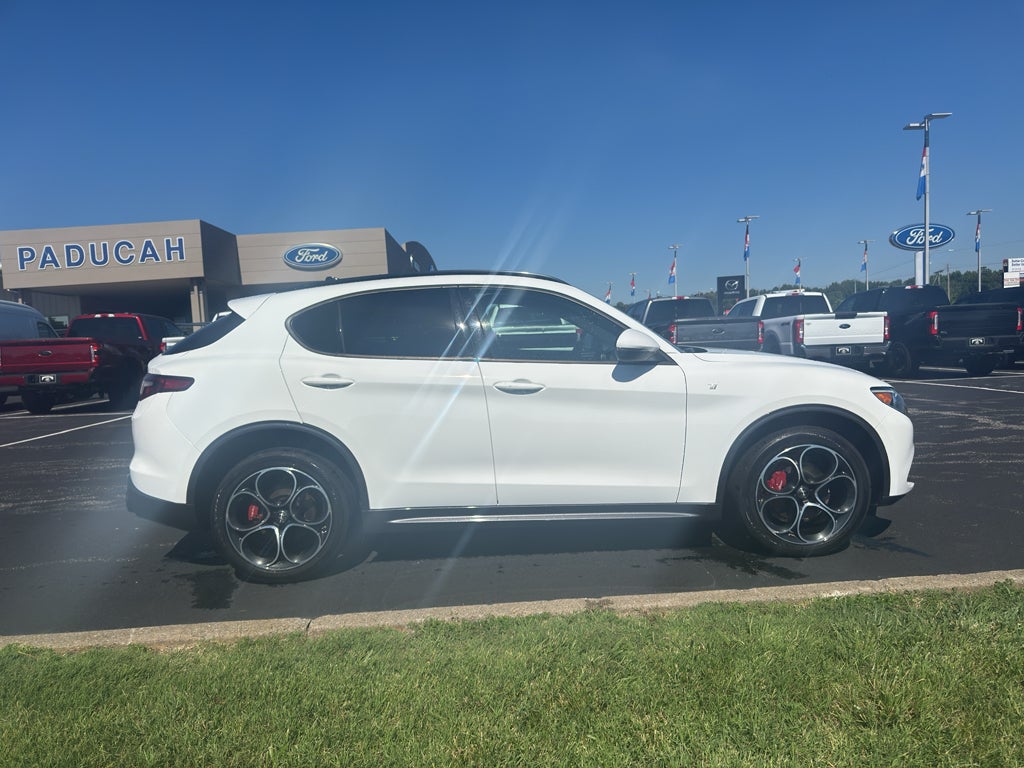 2022 Alfa Romeo Stelvio Ti